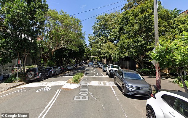 Taxi driver faces charges after allegedly stabbing a young man in the face in Paddington, Sydney’s eastern suburbs