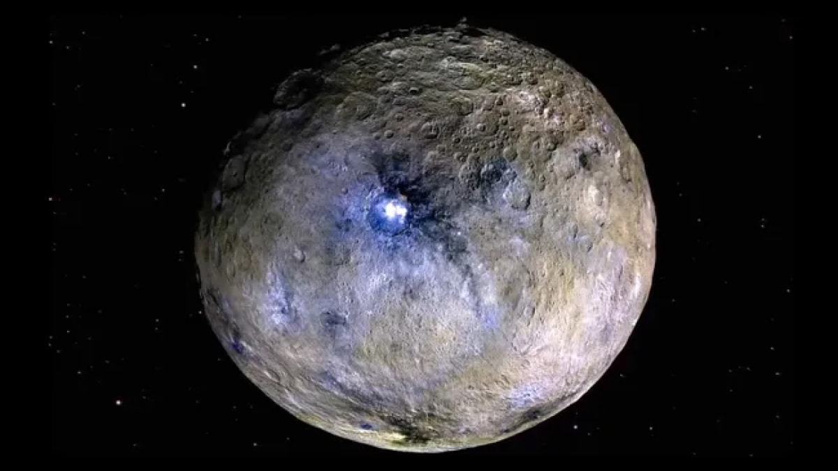 Dwarf planet Ceres once hosted a muddy ocean beneath its icy surface