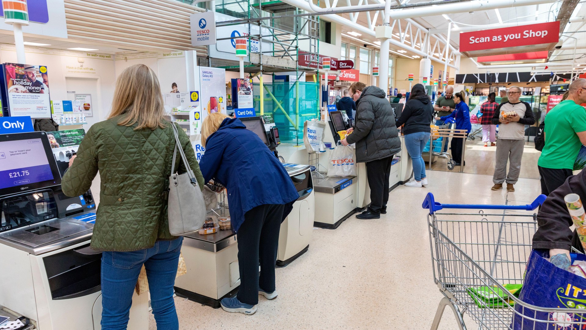 I carry out ‘random checks’ on self-checkout customers at Tesco – there’s a habit we hate