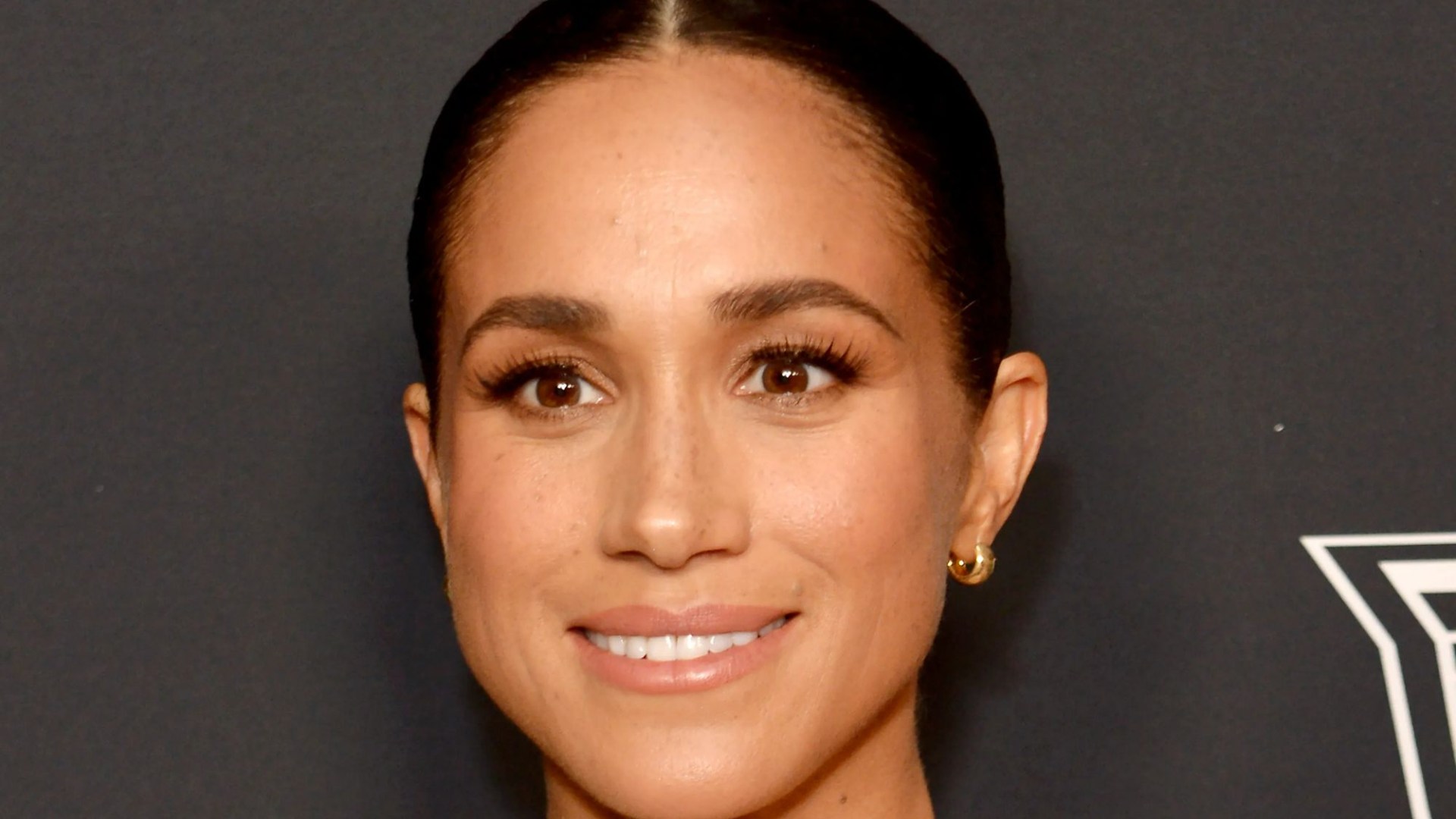 Meghan Markle ‘strategically refrains from memoir for the sake of peace’