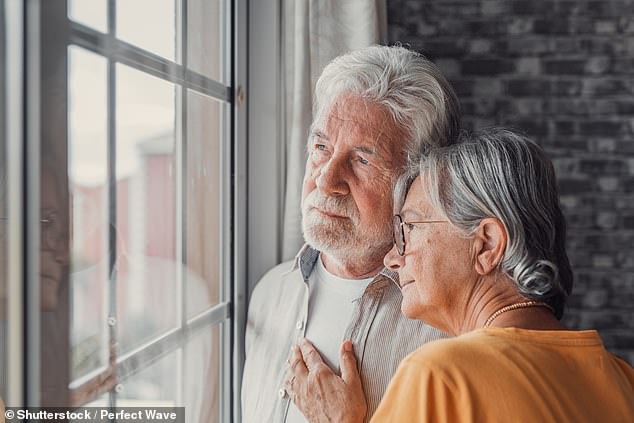 Older men who chew food a lot are at greater risk of dementia – and every extra bite counts