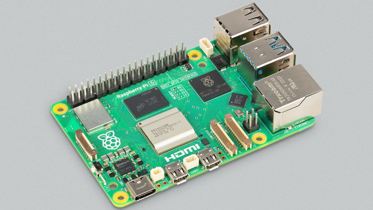 Raspberry Pi now sells its own microSD cards