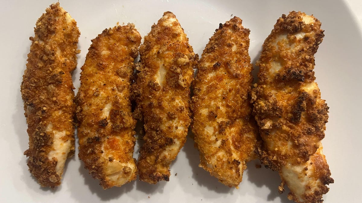 These Airfryer chicken fingers are better (and healthier) than those from Popeyes