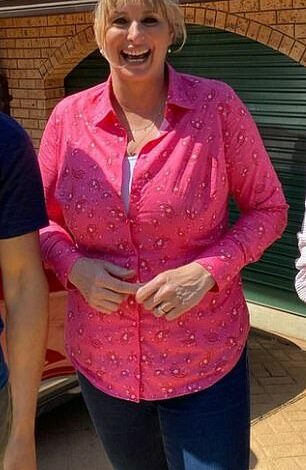 Johanna Griggs doesn’t look like that anymore! Better Homes and Gardens presenter reveals her very sexy makeover on the set of the show in Sydney