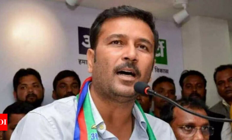 AJSU MLA offers seat to Sudesh Mahto after sole victory in Jharkhand elections | India News – Times of India