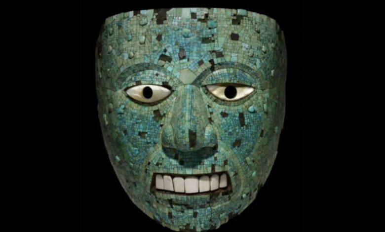 Aztec turquoise mask from Xiuhtecuhtli tells the story of a violent ritual