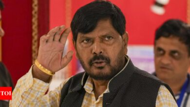 BJP ally Ramadas Athawale backs Devendra Fadnavis for Maharashtra CM post | India News – Times of India