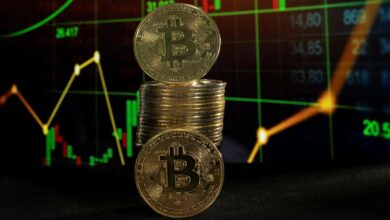 Bitcoin at record high, targeting 0,000