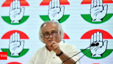 Congress slams government, says stagnant wages led to economic slump | India News – Times of India