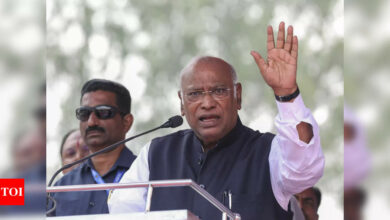 Constitution Day: Congress launches attacks on PM Modi, RSS over statute, pushes for caste census | India News – Times of India