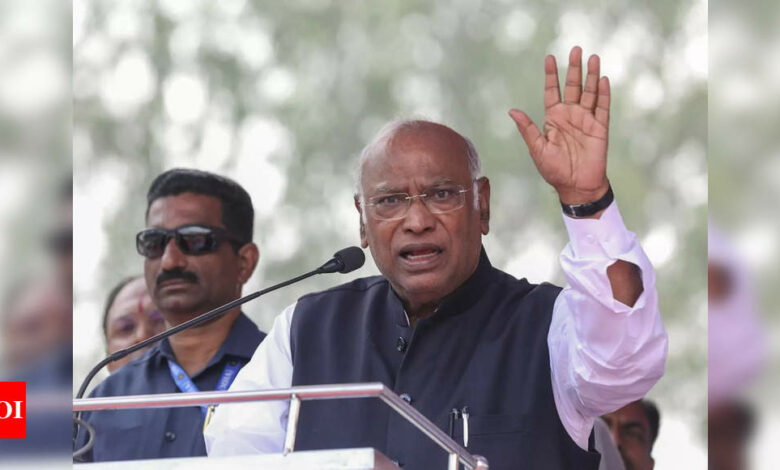 Constitution Day: Congress launches attacks on PM Modi, RSS over statute, pushes for caste census | India News – Times of India