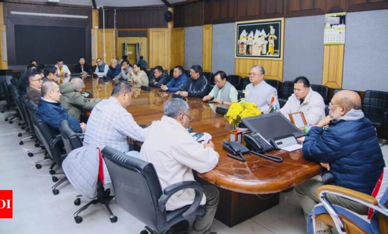 Cracks in Manipur’s BJP widen as 19 of 37 MLAs skip chief minister’s meeting – Times of India