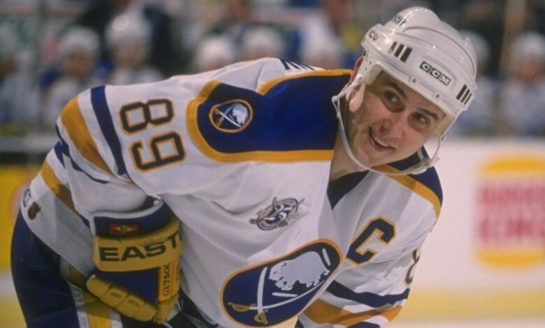 Why isn’t Alexander Mogilny in the Hockey Hall of Fame? There are clues