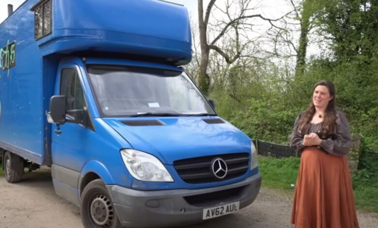 I live in a box truck that I turned into a house for £500 – the rents were insane