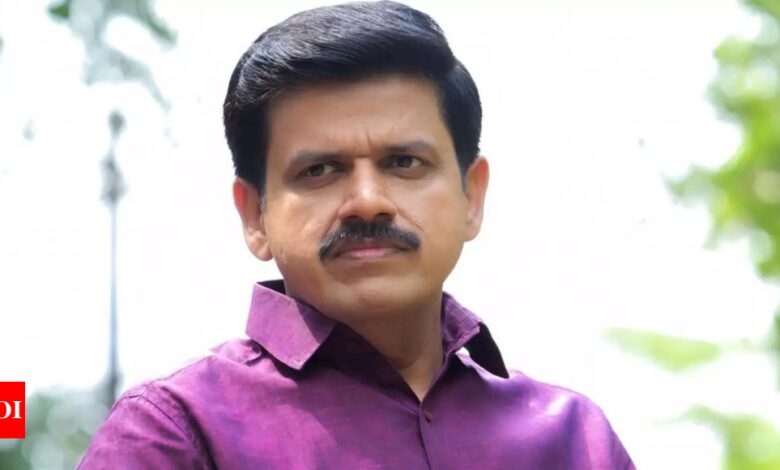 Kerala BJP leader Sandeep Varier joins Congress | India News – Times of India