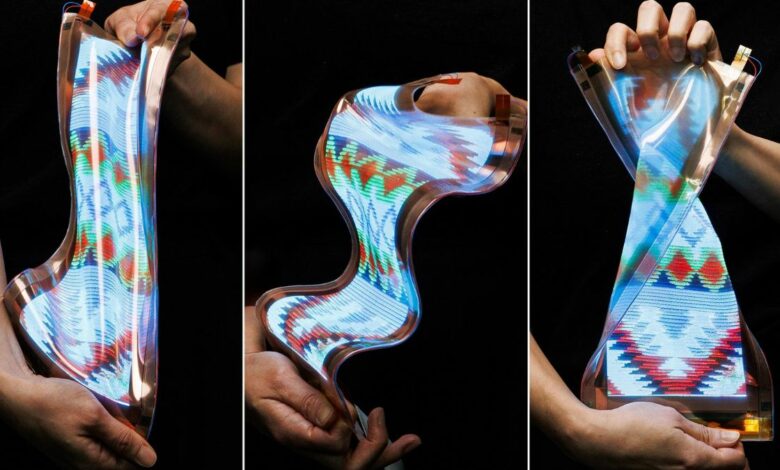 LG unveils stretchable screen that can be expanded by 50 percent