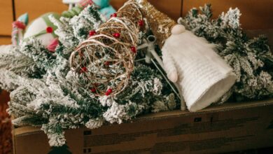 People are only now realizing that you are supposed to clean your artificial Christmas trees