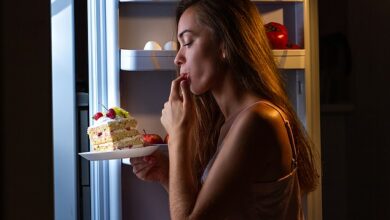 Research shows ‘serious health consequences’ for people who eat after 5pm