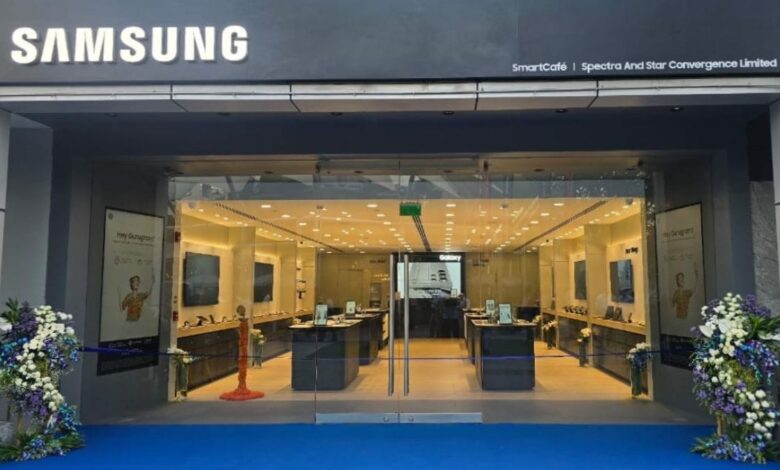 Samsung opens the largest Experience Store at DLF CyberHub