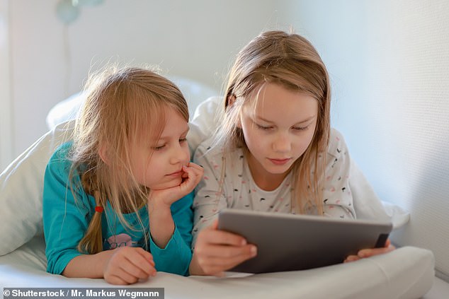 Scientists say they have identified the amount of screen time in children that increases the risk of autism