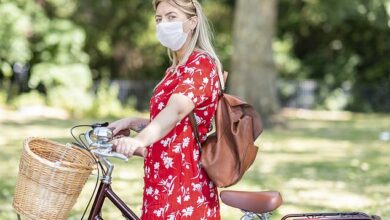 Should I wear a mask while cycling to filter out pollution? DR. MARTIN SCURR has the answer