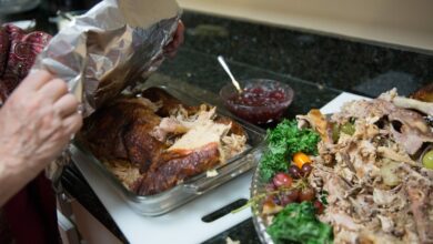 Throw away your Thanksgiving leftovers by this date, according to a food safety expert