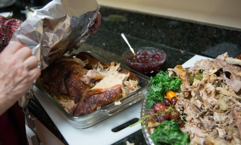 Throw away your Thanksgiving leftovers by this date, according to a food safety expert