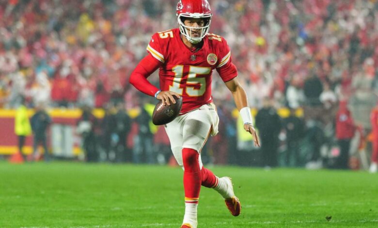 It looked like a major injury for Chiefs QB Patrick Mahomes. Then he did what he always does