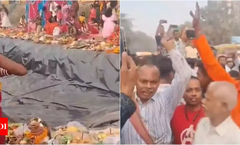 Watch: Chhath puja celebrations but without water, residents of Delhi colony protest – Times of India