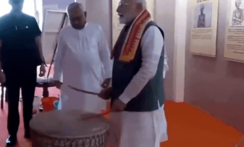 Watch: PM Modi kickstarts Birsa Munda’s birth anniversary celebrations by playing dhol in Bihar | India News – Times of India