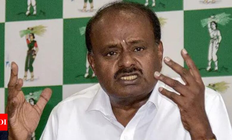 “When did I threaten him?” HD Kumaraswamy reacts after Karnataka police book him for ‘menacing cop’ – Times of India