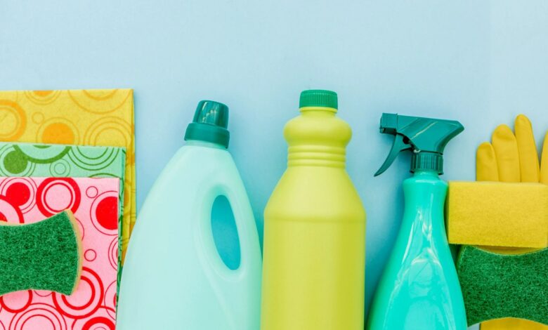 Why you should NEVER use bleach alone to combat mold this winter