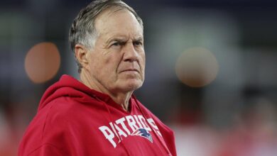 Bill Belichick considers offer to become UNC coach, but hurdles remain: sources