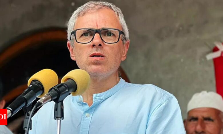 Two power centers are a recipe for disaster, says JK Chief Minister Omar Abdullah – Times of India